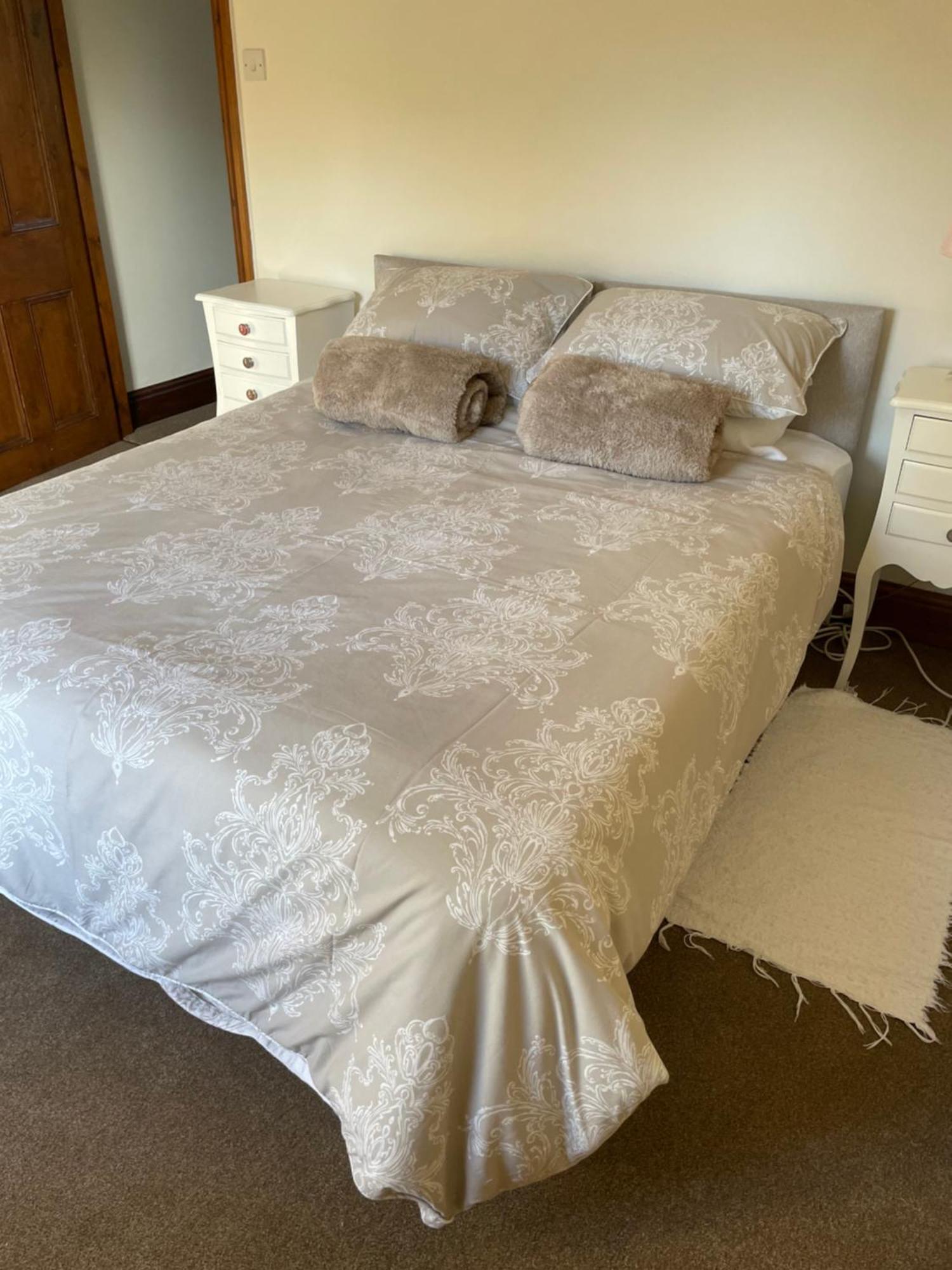 Pear Tree House 2 Bed Apartment Hartford  Экстерьер фото