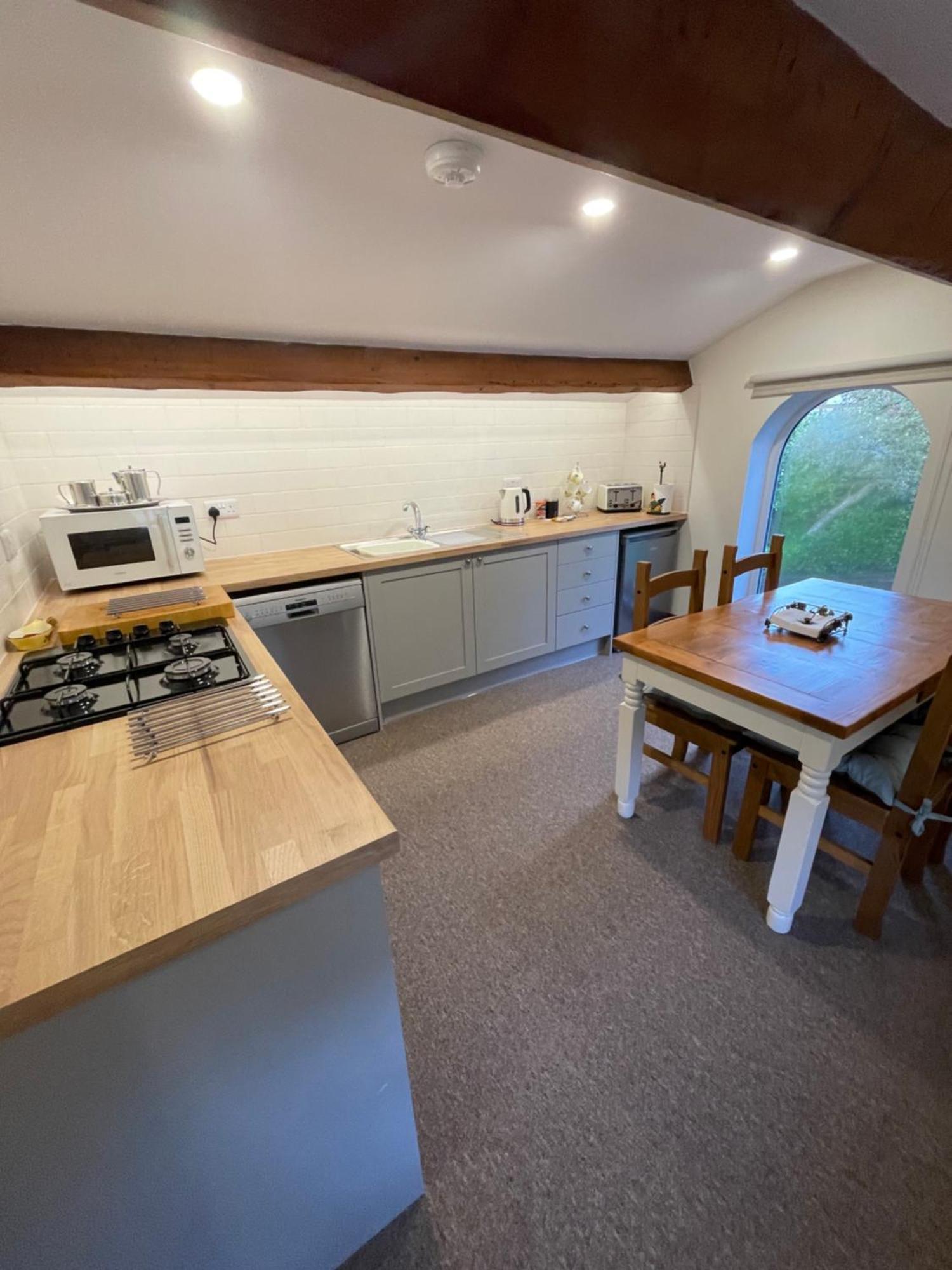 Pear Tree House 2 Bed Apartment Hartford  Экстерьер фото
