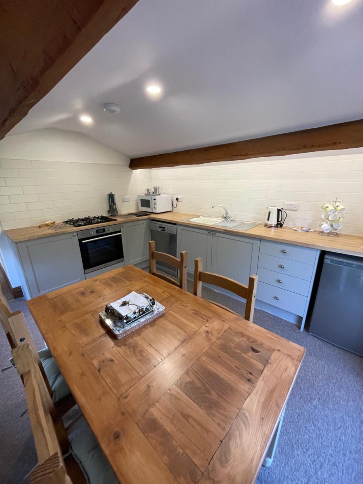 Pear Tree House 2 Bed Apartment Hartford  Экстерьер фото