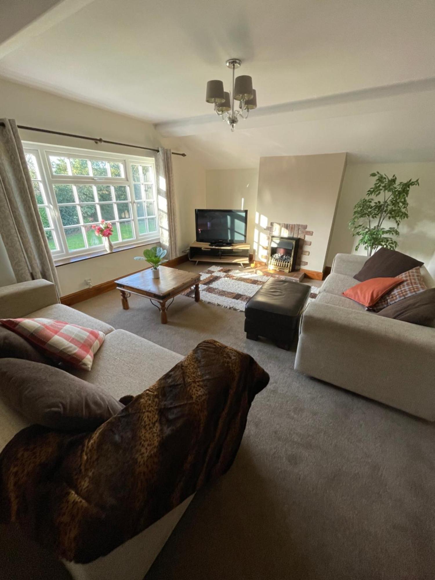 Pear Tree House 2 Bed Apartment Hartford  Экстерьер фото