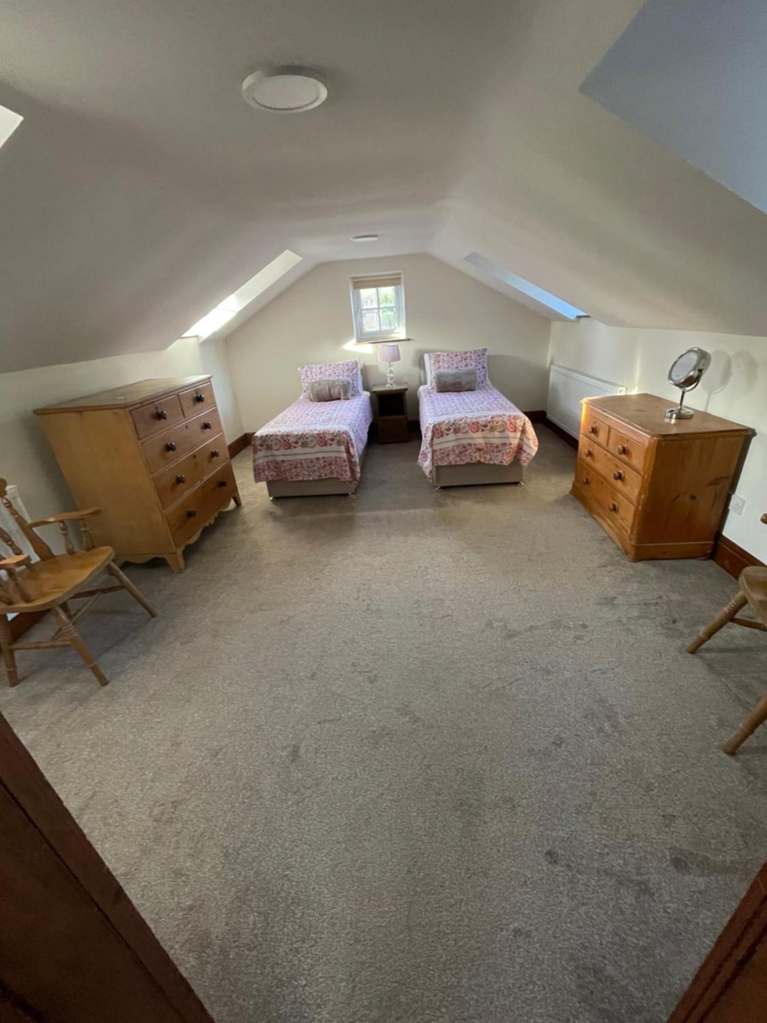 Pear Tree House 2 Bed Apartment Hartford  Экстерьер фото